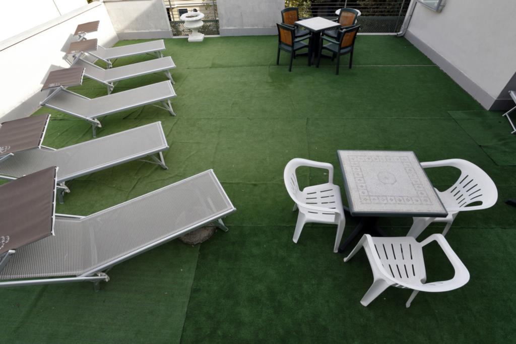 Hotel Aurea Rimini Exterior photo