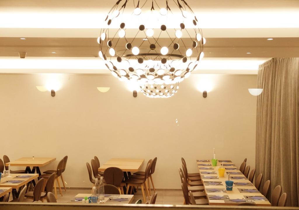 Hotel Aurea Rimini Exterior photo